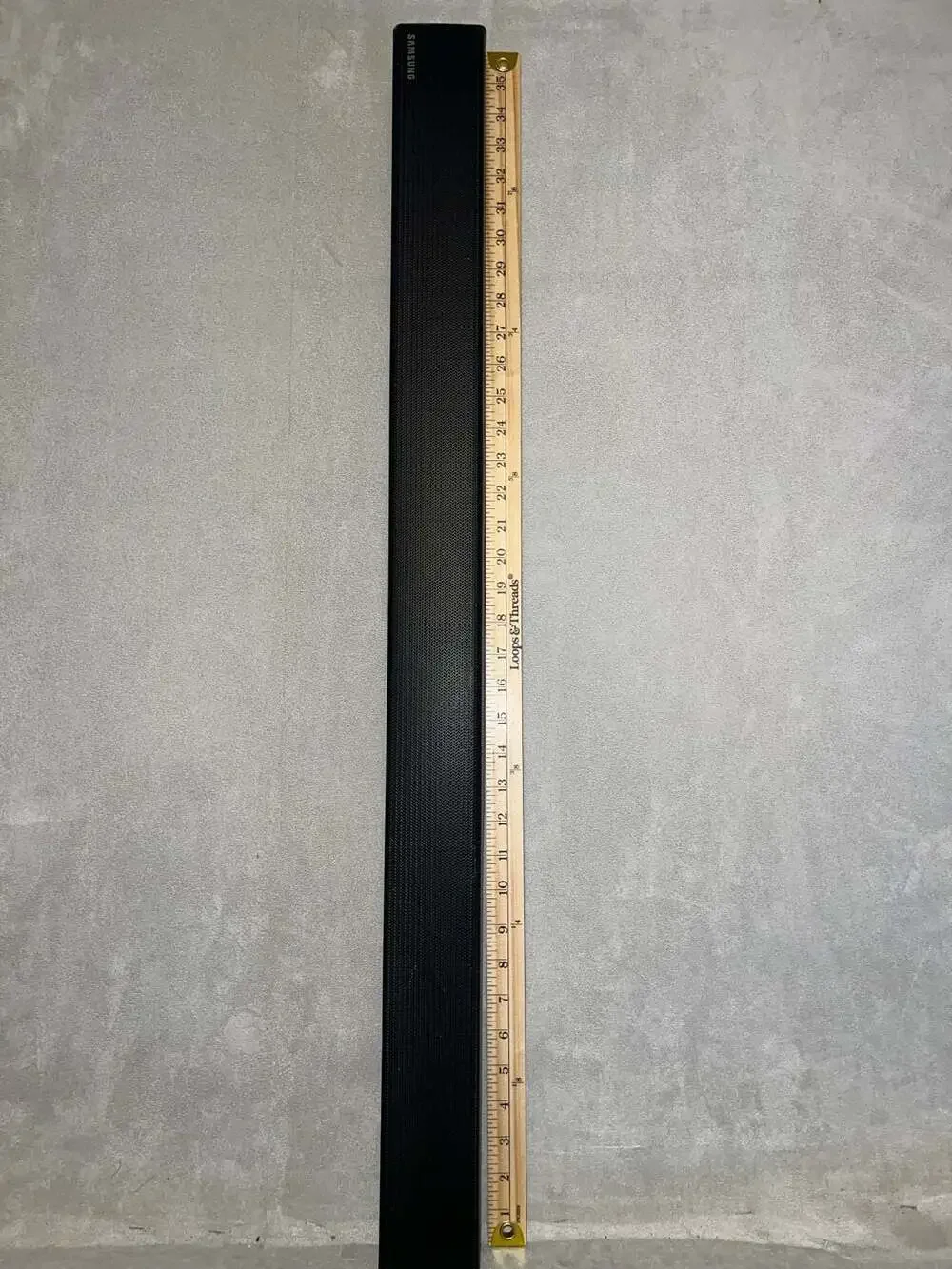 Samsung HW-M450 Soundbar Speaker (No remote)